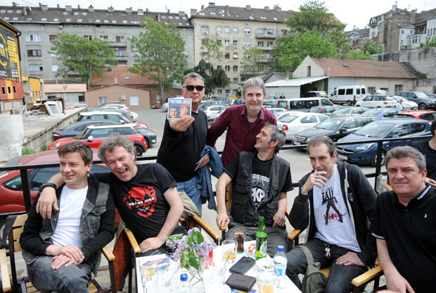 Нови албум Партибрејкерса: Не тркамо се са бесмислом